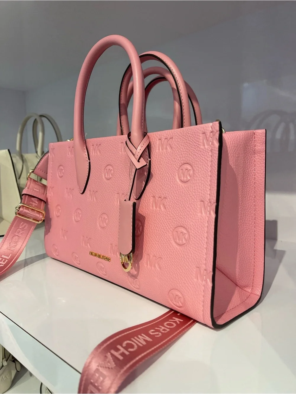 Michael Kors Mirella Md Logo Debossed Satchel Shoulder Tote Handb
Carnation
NWT - Picture 15 of 16